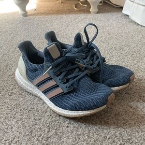 Adidas Ultraboost 4.0